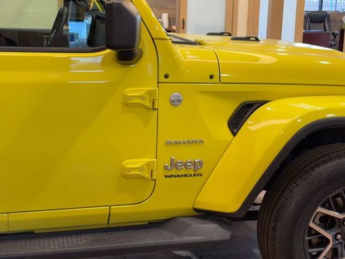 Used 2024 Jeep Wrangler Unlimited Sahara image 4