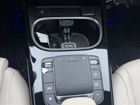 Used 2022 Mercedes-Benz A 220 image 33