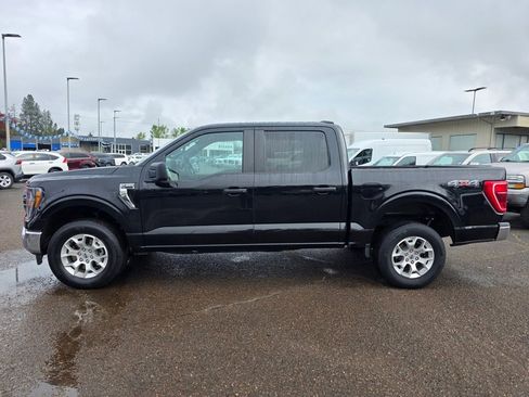 Used 2023 Ford F150 XLT image 6