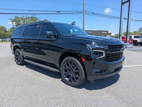 Used 2024 Chevrolet Suburban RST w/ Sport Performance Package RWD image 3