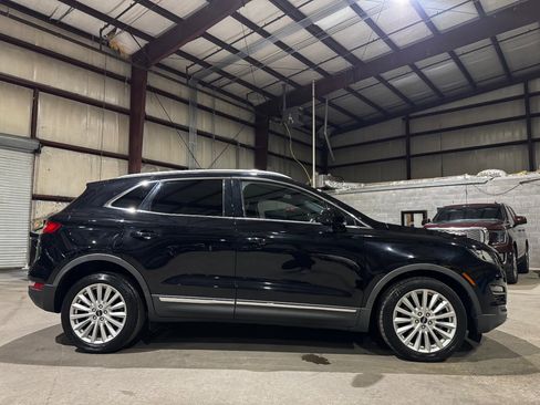 Used 2019 Lincoln MKC Premiere image 4