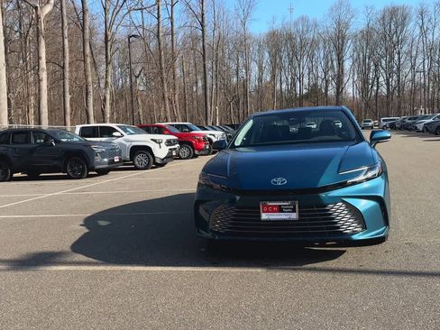 New 2026 Toyota Camry XLE AWD/4WD image 3