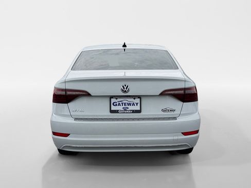 Used 2020 Volkswagen Jetta SE FWD image 4