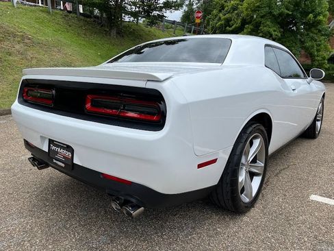 Used 2015 Dodge Challenger R/T w/ Quick Order Package 22B R/T RWD image 34
