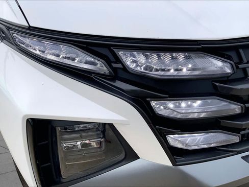 Used 2025 Hyundai Tucson SEL AWD/4WD image 28