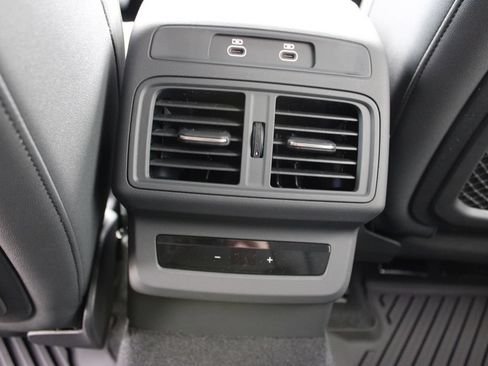 Certified 2025 Audi Q5 Premium Plus w/ Premium Plus AWD/4WD image 39