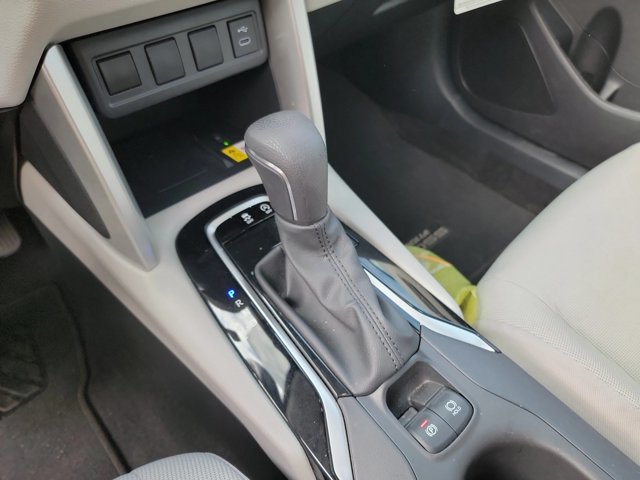 Used 2023 Toyota Corolla Cross LE w/ Moonroof Package AWD/4WD image 12