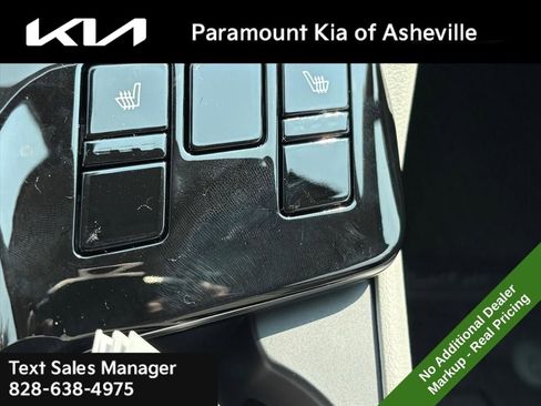 New 2025 Kia Sportage EX image 14