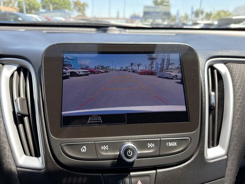 Used 2024 Chevrolet Malibu LT FWD image 31