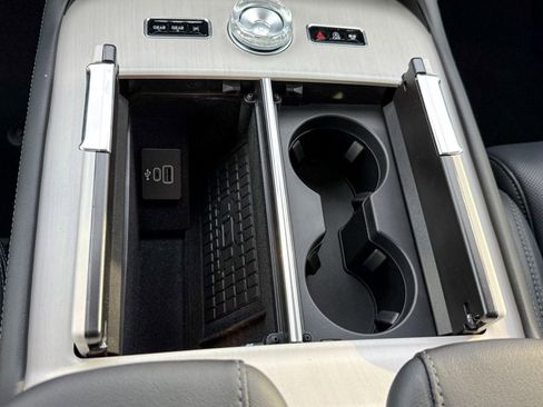 New 2025 Lincoln Navigator L Reserve image 52