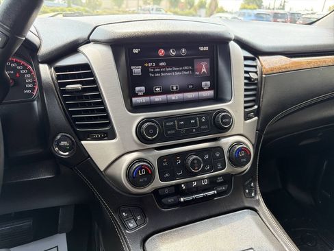 Used 2015 GMC Yukon XL Denali w/ Touring Package AWD/4WD image 42