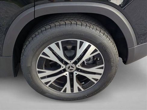 Certified 2025 Mercedes-Benz GLB 250 image 24