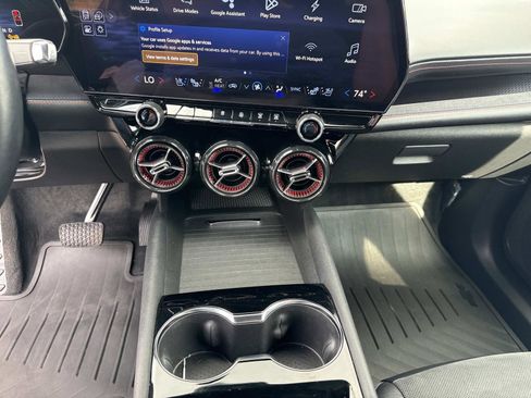 Used 2025 Chevrolet Blazer EV RS image 29