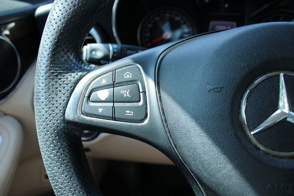 Used 2019 Mercedes-Benz GLC 300 4MATIC image 23