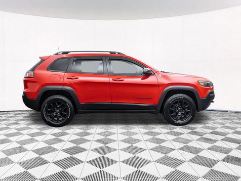 Used 2019 Jeep Cherokee Trailhawk image 13