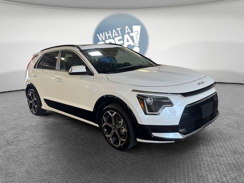 Certified 2023 Kia Niro EX Touring FWD image 1