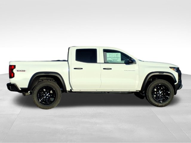 New 2026 Chevrolet Colorado Trail Boss AWD/4WD image 2