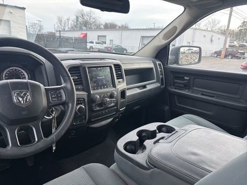 Used 2019 RAM 1500 Express w/ Express Value Package image 9