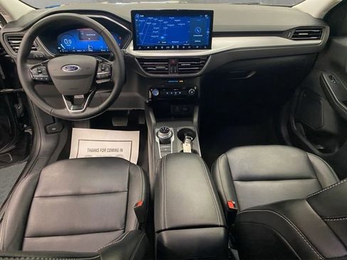 Used 2025 Ford Escape Platinum AWD/4WD image 14