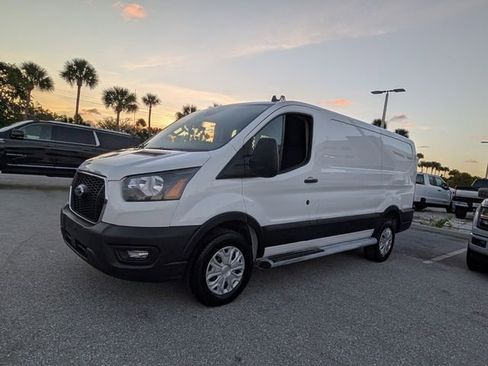 Used 2024 Ford Transit 250 Low Roof w/ Exterior Upgrade Package image 3