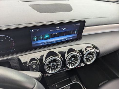 Used 2025 Mercedes-Benz CLA 250 image 26