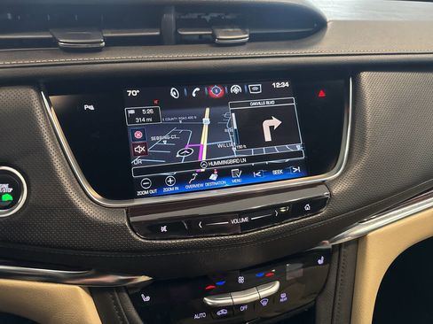 Used 2017 Cadillac XT5 Luxury AWD/4WD image 36