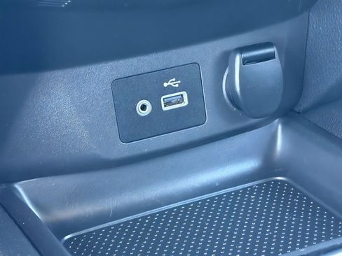 Used 2019 Nissan Rogue Sport S image 25