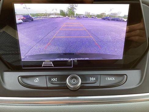 Used 2021 Chevrolet Blazer LT FWD image 18