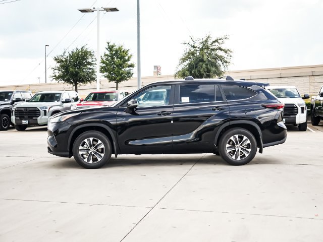 New 2026 Toyota Highlander XLE AWD/4WD image 6