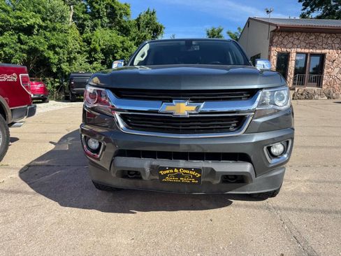 Used 2015 Chevrolet Colorado LT w/ Luxury Package AWD/4WD image 3