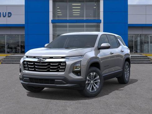 New 2026 Chevrolet Equinox LT w/ Safety and Technology Package AWD/4WD image 30