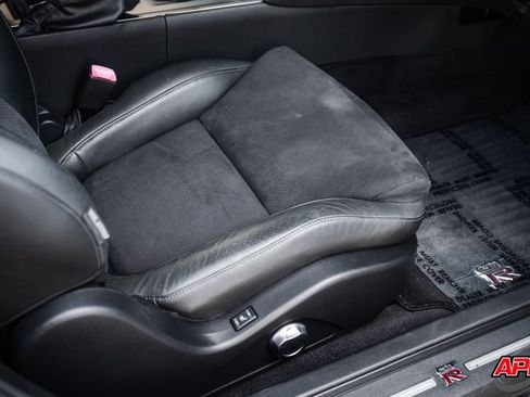 Used 2010 Nissan GT-R Premium AWD/4WD image 66