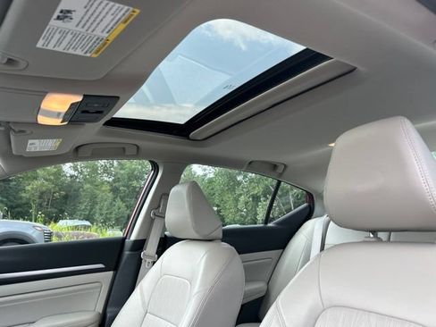 Certified 2021 Nissan Altima 2.5 SL AWD/4WD image 19