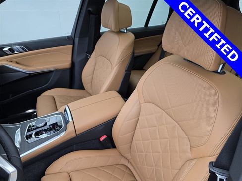 Certified 2024 BMW X5 sDrive40i w/ Premium Package image 11