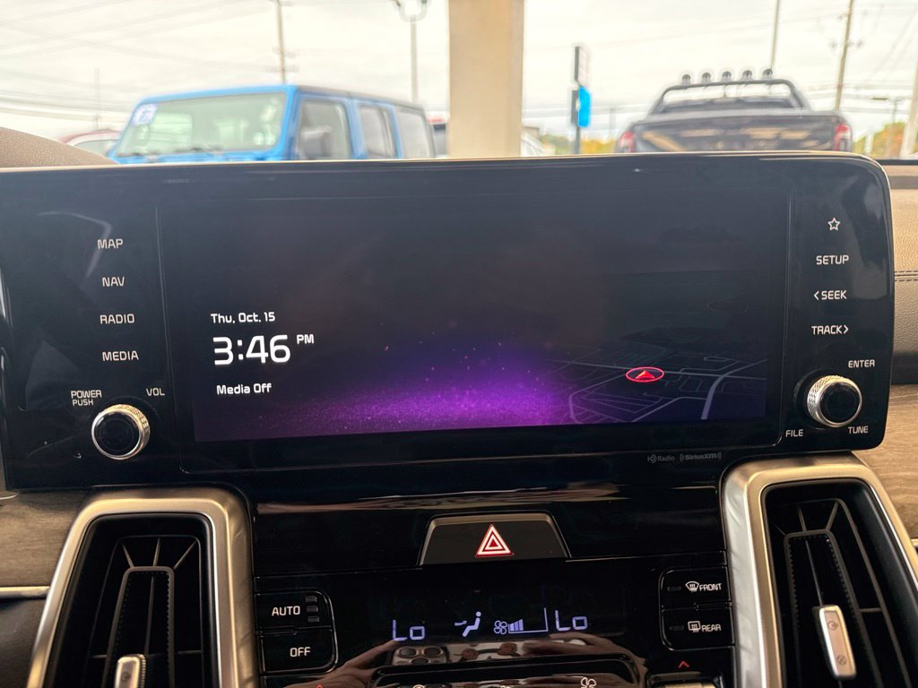 Used 2022 Kia Sorento S w/ Panoramic Sunroof Package AWD/4WD image 21