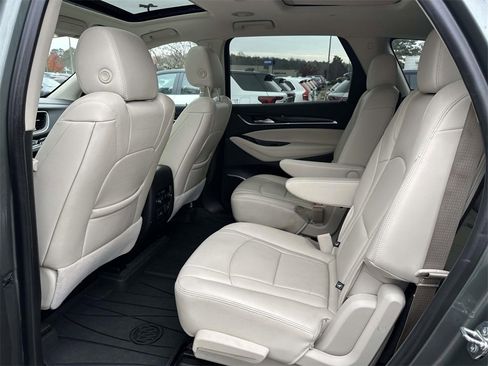Used 2022 Buick Enclave Essence w/ Experience Buick Package image 15