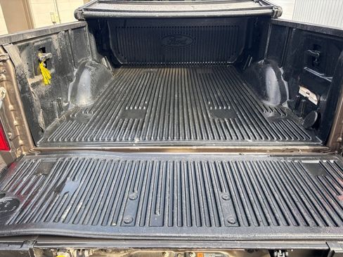 Used 2016 Ford F150 XLT w/ Equipment Group 302A Luxury image 8