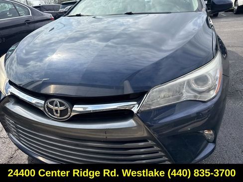 Used 2017 Toyota Camry XLE image 3