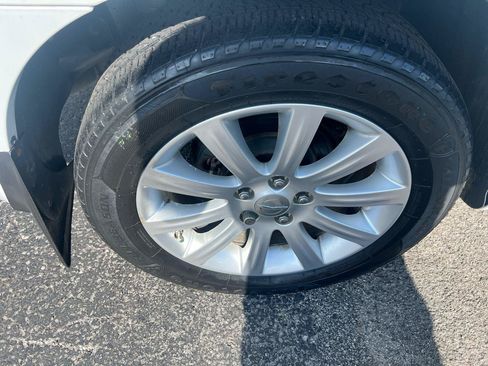 Used 2012 Chrysler 200 Touring FWD image 21