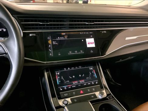Used 2022 Audi Q8 Premium Plus image 6
