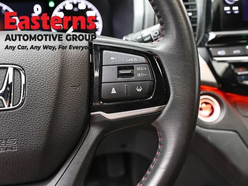 Used 2025 Honda Odyssey Sport-L image 16