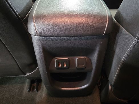 Used 2018 Chevrolet Colorado ZR2 AWD/4WD image 16