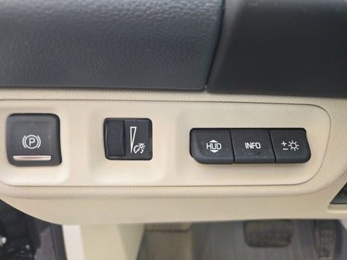 Certified 2023 GMC Acadia Denali w/ Black Diamond Edition image 22