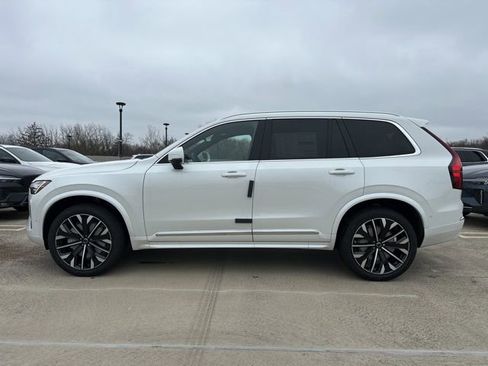 New 2026 Volvo XC90 B6 Plus w/ Protection Package Premier image 4