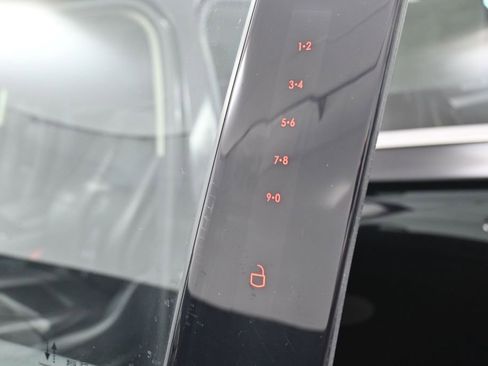Used 2023 Lincoln Aviator AWD image 16