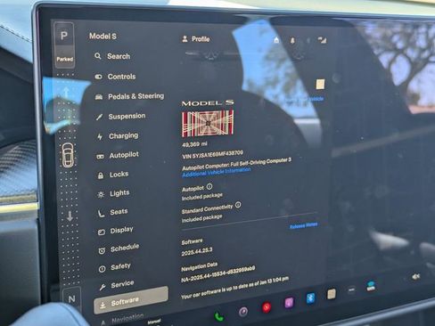 Used 2021 Tesla Model S Plaid image 30