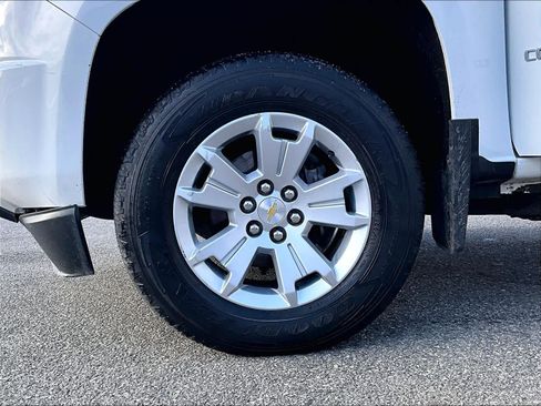 Used 2017 Chevrolet Colorado LT w/ Luxury Package, Chrome image 7