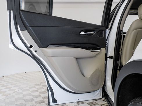 Used 2023 Cadillac XT4 Luxury image 47