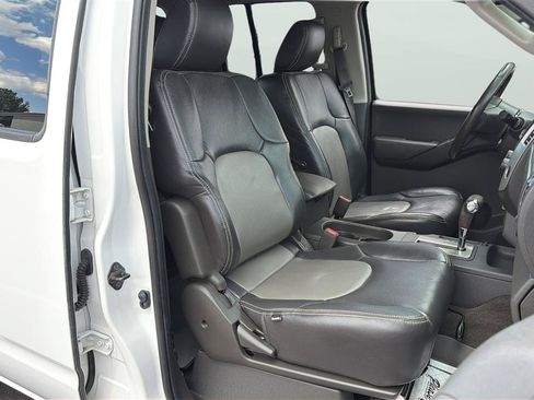 Used 2012 Nissan Frontier PRO-4X AWD/4WD image 14