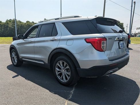 Used 2023 Ford Explorer Limited image 6